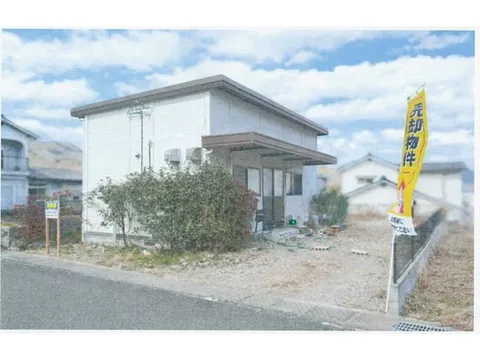 Higashi Arune (Arune Station) 2.8 million yen