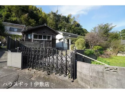 【Parking for 4 cars × Popular single-story building × Land 122 tsubo】【11 minutes on foot to Ishiki Elementary School】