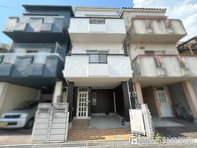 Yamato Koriyama City, Kobayashi Town (Yamato Koizumi Station) 3-story building 3LDK
