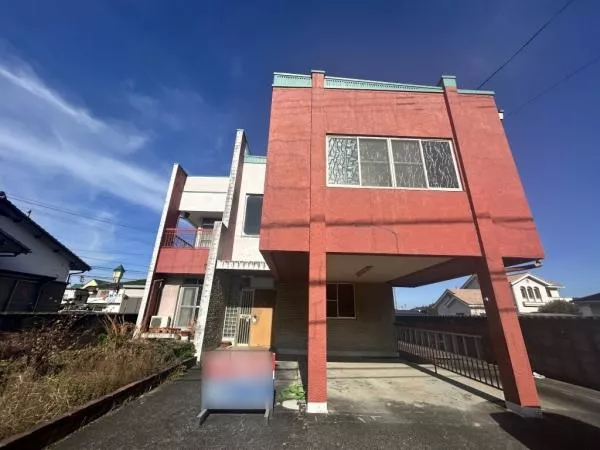 Niihama City, Hoshihara-cho (Niihama Station) 2-story 6LDK