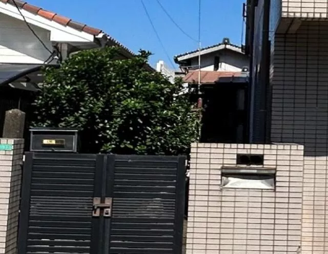 Kitakyushu City Yahatanishi Ward Higashikambara Town (Kurosaki Station) Single-story building 1K
