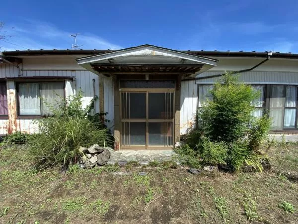 Hosono, Kobayashi-city (Kobayashi Sta.) Single story house, 8DK

2,480,000 yen