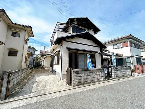 Used single-family home in Kakogawa City Nishikankichi Town Kishi