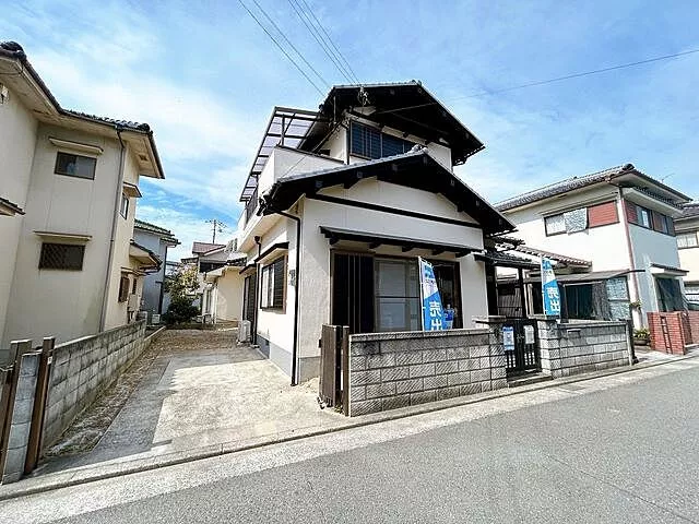 Used single-family home in Kakogawa City Nishikankichi Town Kishi
