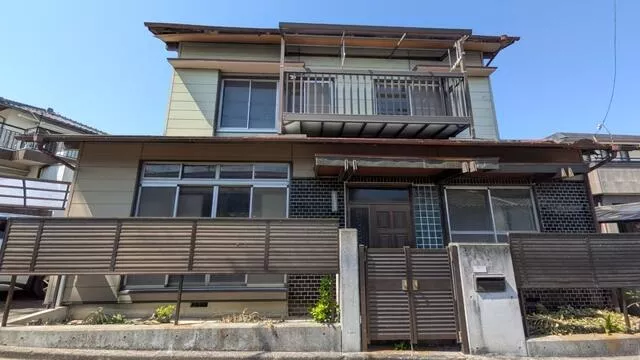 Takamatsu City, Mure Town Mure (Yakuriguchi Station) 2-story building 6DK