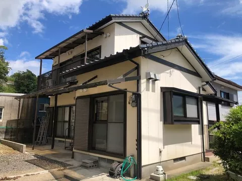 8.8 million yen, Uetajima, Sadowara Town
