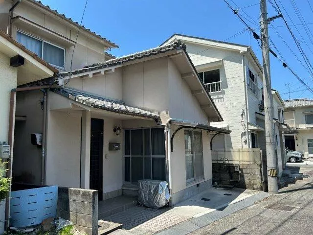 Matsuyama City, Niihama Town (Minato-yama Station) 2-story building 3LDK