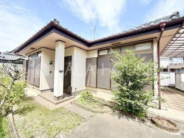 【Lala House☆】The ease of living unique to single-story homes is attractive ♪ Convenience store is right in front!