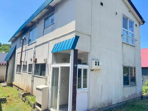 6 rooms including a Japanese-style room and Western-style room, versatile usage! Spacious design allows for freedom in living.