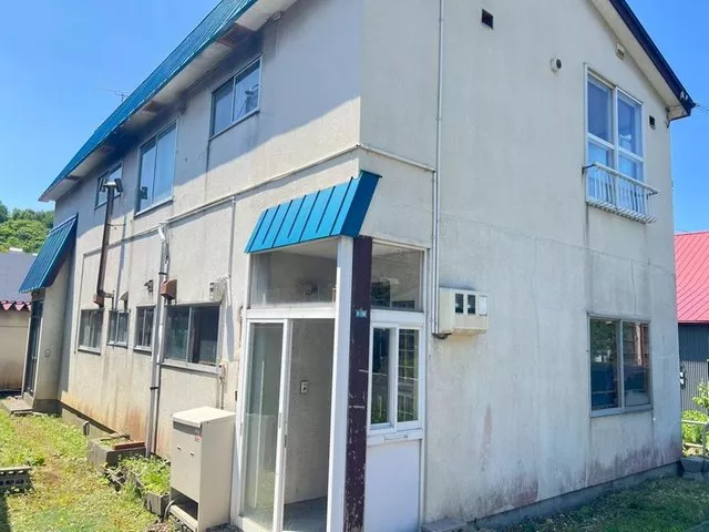 6 rooms including a Japanese-style room and Western-style room, versatile usage! Spacious design allows for freedom in living.