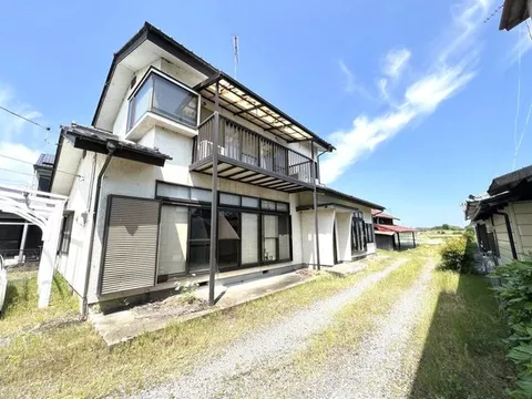 [302 tsubo lot] Space for a garage and dog run♪ Option to build another structure