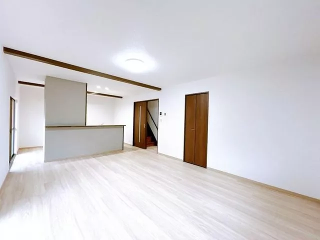 [Open House] Immediate occupancy available / Interior renovated with garden space. New face-to-face kitchen