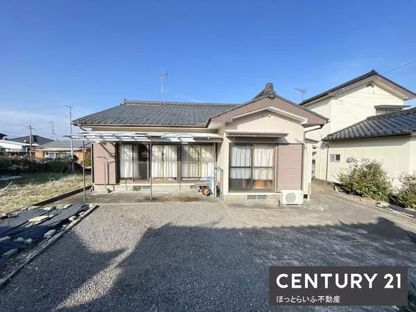 Miyakonojo City, Tsukishima Town (Nishitsukijo Station) Single-story building 4DK