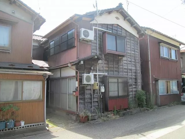 A charming traditional Japanese house