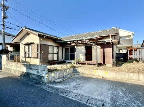 Kai City Okubo (Shiozaki Station) Single-story building 4LDK