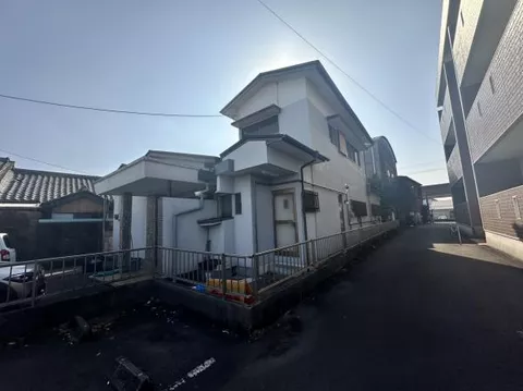 Miyakonojo City, Miyamaru Town (Nishimiyakonojo Station) 2-story building 3LDK