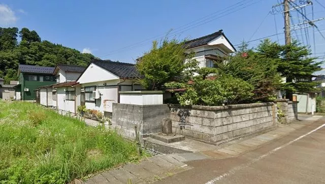 Higashitagawa-gun Shonai-cho Kiyokawa Aza Hanazaki (Kiyokawa Station) 2-story 8DK