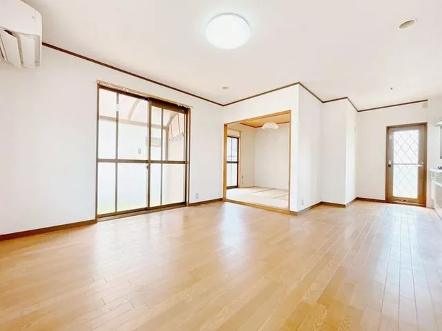 Open house held, interior and exterior renovations in progress, parking for 2 cars, corner lot, water facilities replaced