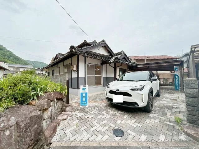 Mutsu City, Hatakeshiki Town (Yatsu Station), 2-story, 4LDK