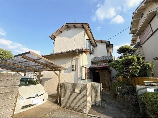 12 minutes on foot from Yamato-Nishidaiji Station! A spacious 5DK in a quiet residential area♪ A location with good sunlight◎