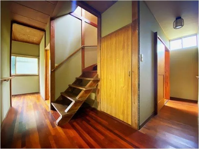 A home in the style of a traditional Japanese house, where nature and the warmth of wood come alive