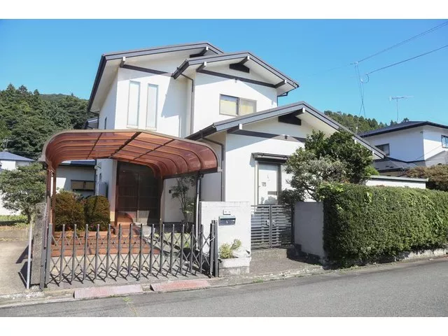 Used house in Teshiro Mori New Town, Morioka City. You can live in a quiet environment with plenty of greenery♪