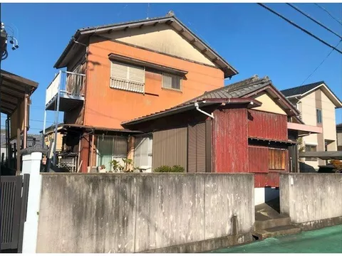 Honmachi (Tsu Shinmachi Station) 4.9 million yen
