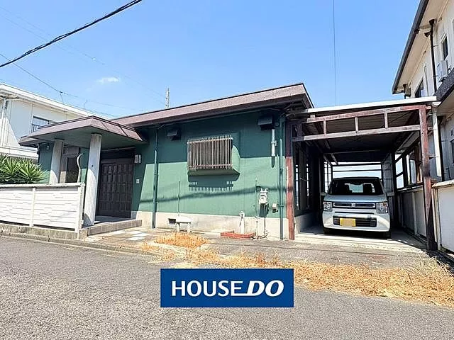 Used single-family home, single-story, garden with artificial turf suitable for camping, Suetake Naka, Kameyama City