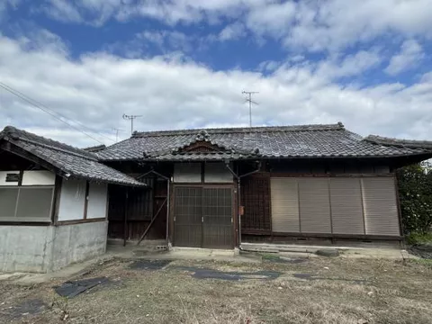 Shikoku Chuo City, Doi Town, Fujiwara (Akaboshi Station) Single-story building 3DK