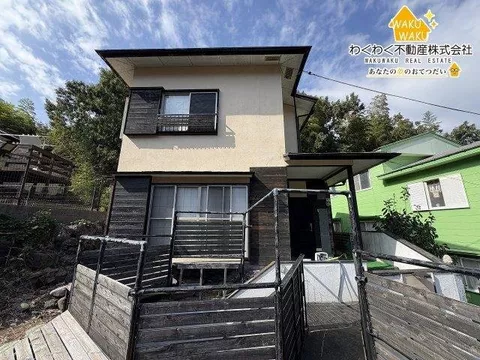 Garage with parking for 3 cars, with a garden♪ Recommended for residents and newcomers