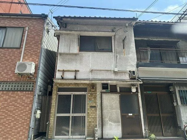 Benten 4-chome, Minato Ward, Osaka City (Bentencho Station) 2-story 1K