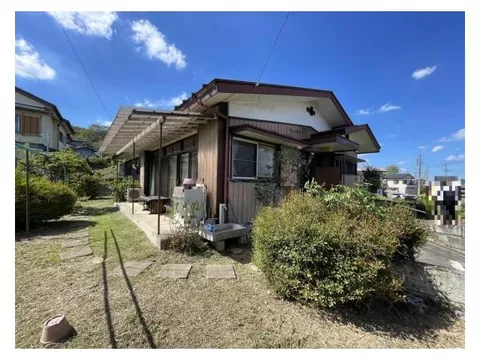 8-minute walk from Karasuyama Station! A single-story house with a spacious garden in a livable environment♪