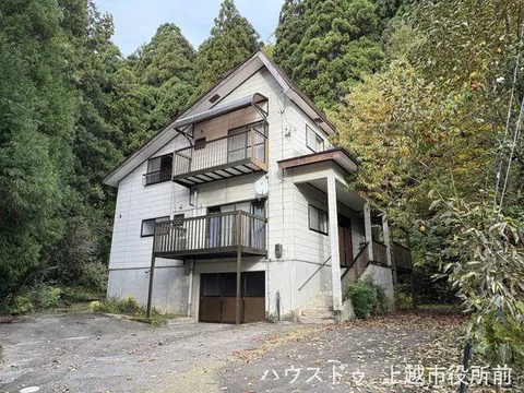 Yokokawa, Urakawara District, Joetsu City (Urakawara Station) 3-story 4DK
