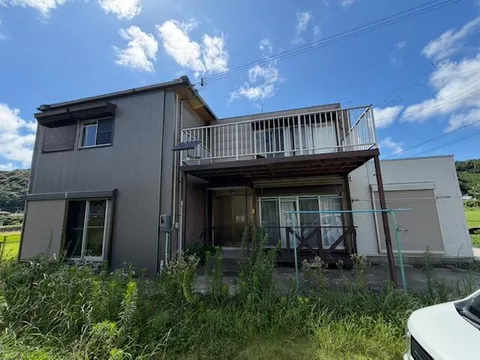 Yura Town, Hidaka District, Oaza Sato (Kii-Yura Station) 2-story building 5LDK
