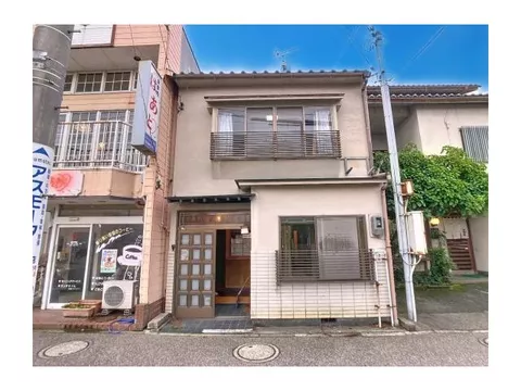 Close to Kanazawa Station, along a main road! A 6DK that supports business expansion.