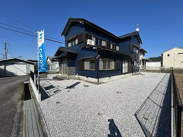 Used single-family home in Nakagumi, Sagawa Town, Takaoka District