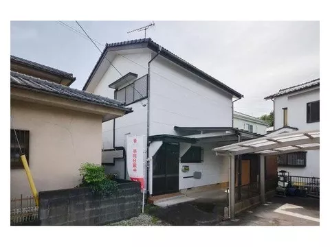 【Currently Vacant】4DK / All rooms over 6 tatami mats / With carport / Educational facilities within 10 minutes on foot