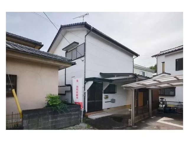 【Currently Vacant】4DK / All rooms over 6 tatami mats / With carport / Educational facilities within 10 minutes on foot
