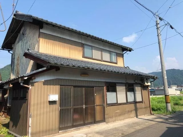 Used property for sale in Awatabe Town, Echizen City! Close to Hanagatami Elementary School and drugstores!