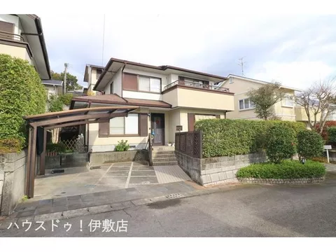 [South-facing! Good sunlight] [Spacious land of 52.32 tsubo, building of 40.42 tsubo]