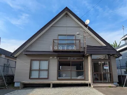 ■Interior renovation completed! ■4-minute walk to the bus stop. It's a better house than you can imagine.