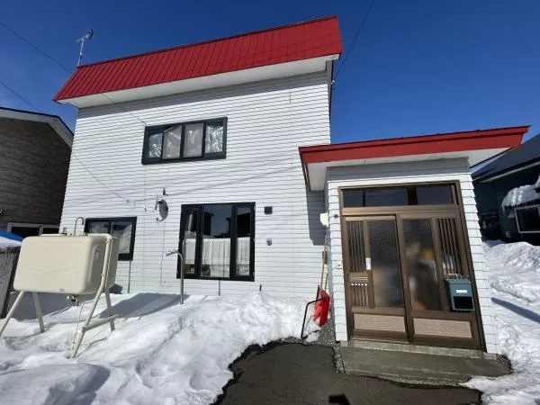 Kuriyama-cho, Yubari-gun, Sakuraoka 1-chome (Kuriyama Station) 2-story building 5LDK