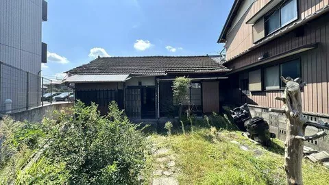 Iwakura City, Shimohonmachi Shimoichiba (Iwakura Station) single-story building 3K