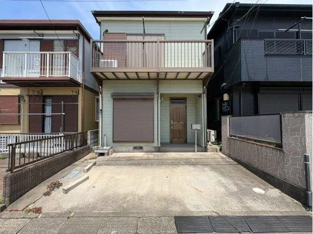 8 minutes on foot from Tobu Urban Park Line "Higashi-Iwatsuki Station"! Quiet residential area with good sunlight!