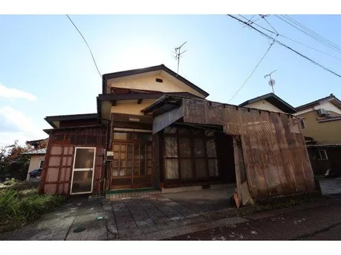 Gakkōmachi 1 (Mitsuke Station) 2.4 million yen