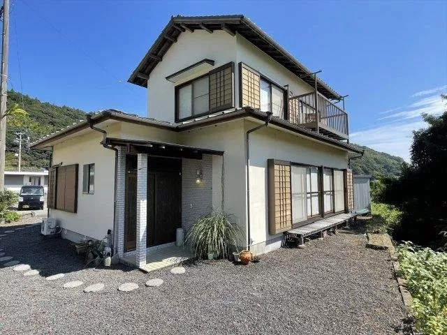 7.8 million yen, Katase (Katase-Shirata Station)