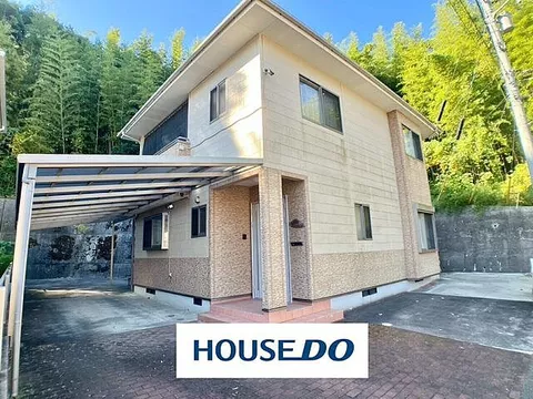 Used single-family home in Nishi Kinpa