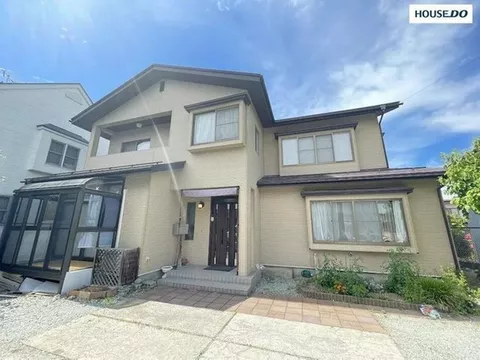 9 minutes on foot to JR Zao Station & 4 minutes on foot to elementary school! Supermarket within 10 minutes on foot