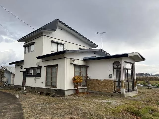 2F 5DK in Jinguji Aza Otsubo, Daisen-shi, Aichi

1,000,000 yen