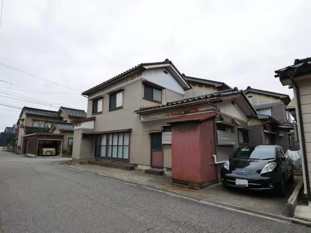 2-story, 5K in Ishise, Takaoka City (Echikyu Nakagawa Station)
